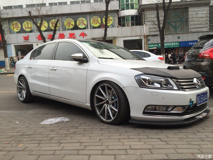 新迈腾比斯开蓝b7l r-line帅到已经没朋友了