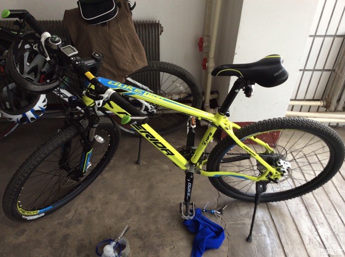 【图】地球日之夜 秒提美利达 (白色公爵600)_autofans车迷店论坛