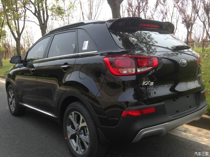 大爱极光黑傲跑20l作业