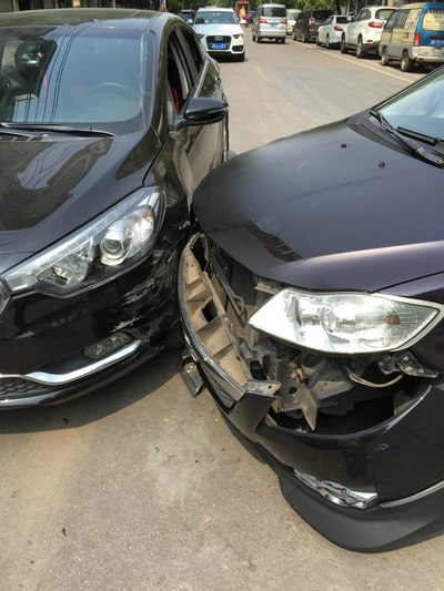 被奇瑞撞成这样_起亚k3/k3s论坛_汽车之家论坛