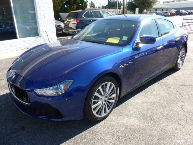 个人认为蓝色的吉博力最好看,给大家来几张图