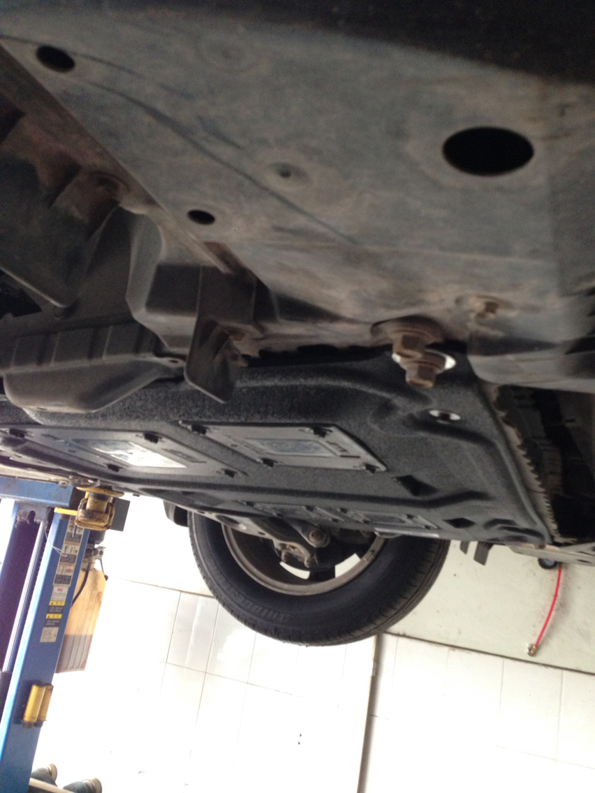 逸致与老速腾局部底盘对比