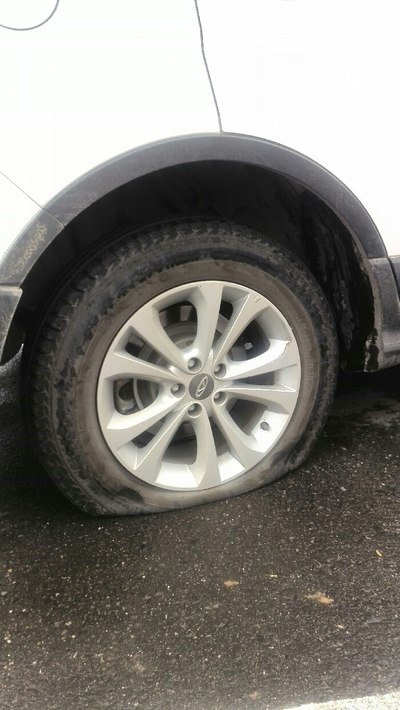 【图】高速爆胎了_瑞虎5论坛_汽车之家论坛