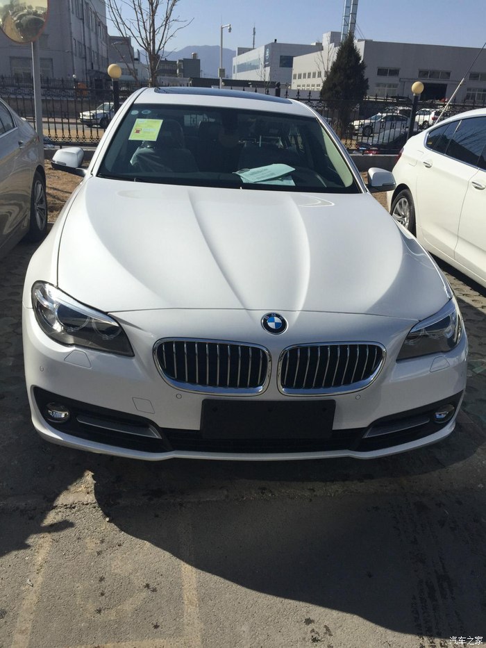 矿石白528li提车作业给广大车友参考