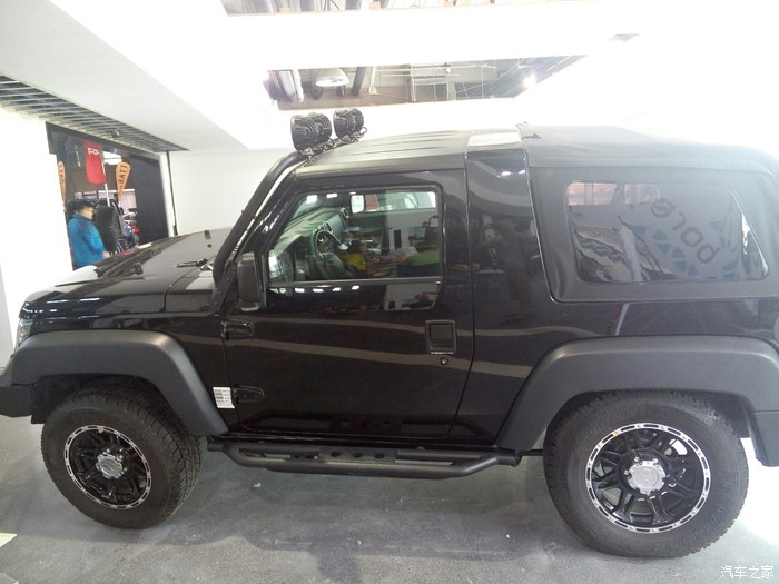 bj40空气悬挂和软顶