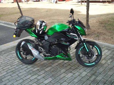 改的川崎贴纸 试驾 参数