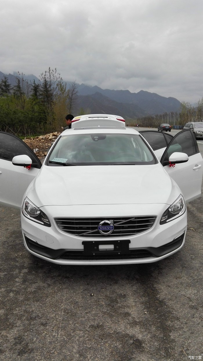 沃尔沃s60l水晶白智行版提车一月作业求认证