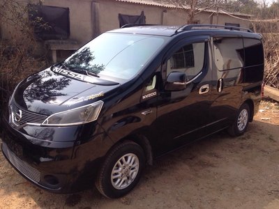 nv200改前排座椅