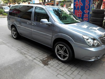 别克陆尊的轮毂换18寸