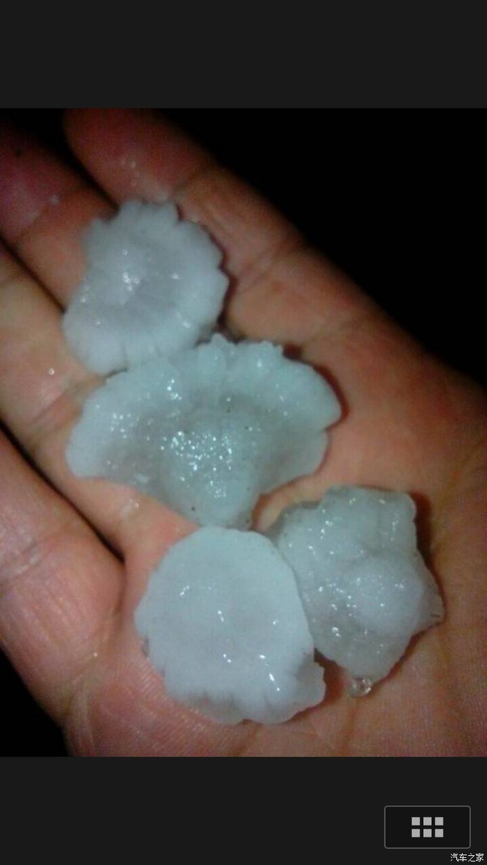 洛阳下冰雹了车友们小心