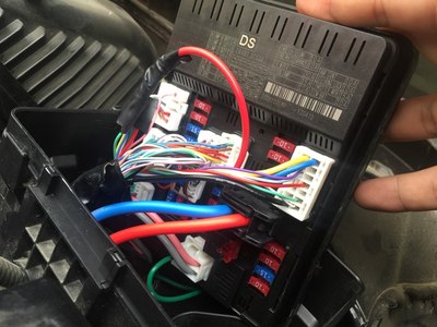 回复: 40 天籁论坛 参照稀饭版主教程成功改了示宽灯,版主来看看接线