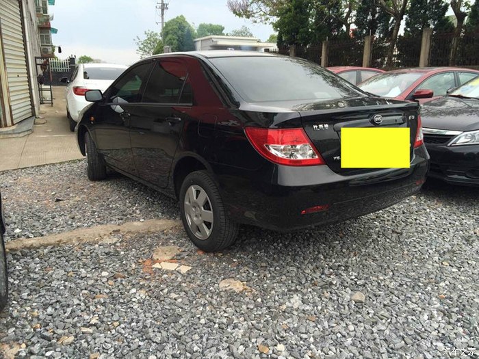 黑色的比亚迪f3,自己拍的,分享下