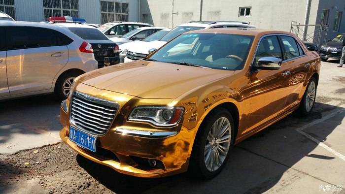 全国唯一一辆土豪金300c