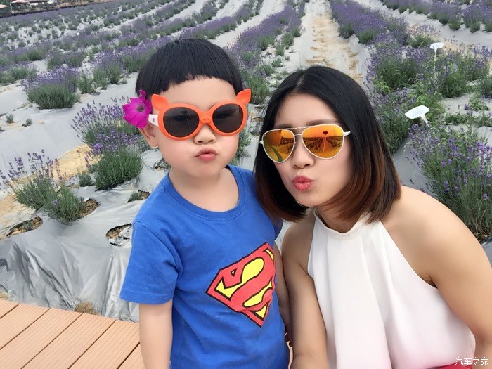 今天带儿子和老婆出去溜达溜达