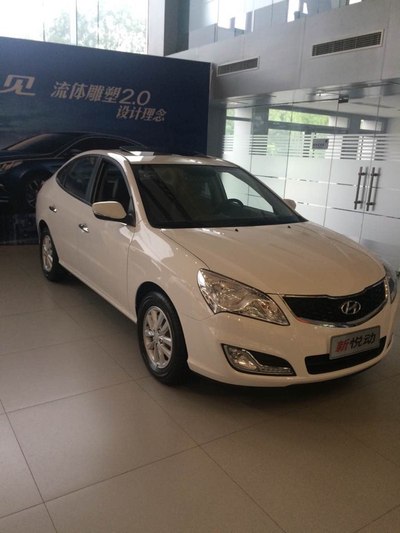 2015款新悦动照片,四儿子店拍的,大家来看看