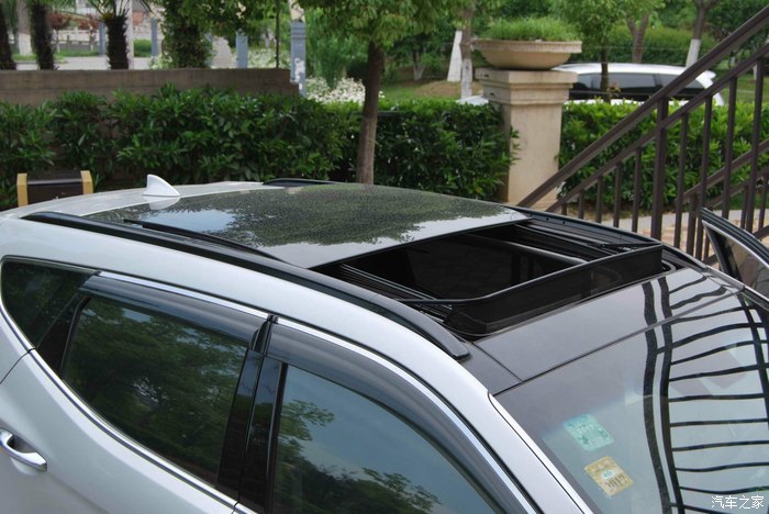 新胜达全景天窗问题