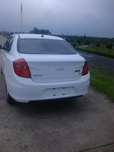 奇瑞e3还是白色多,不信来报道.