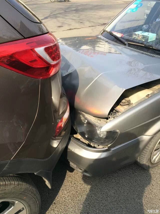 【图】14款智跑被捷达追尾完胜!_智跑论坛_汽车之家论坛