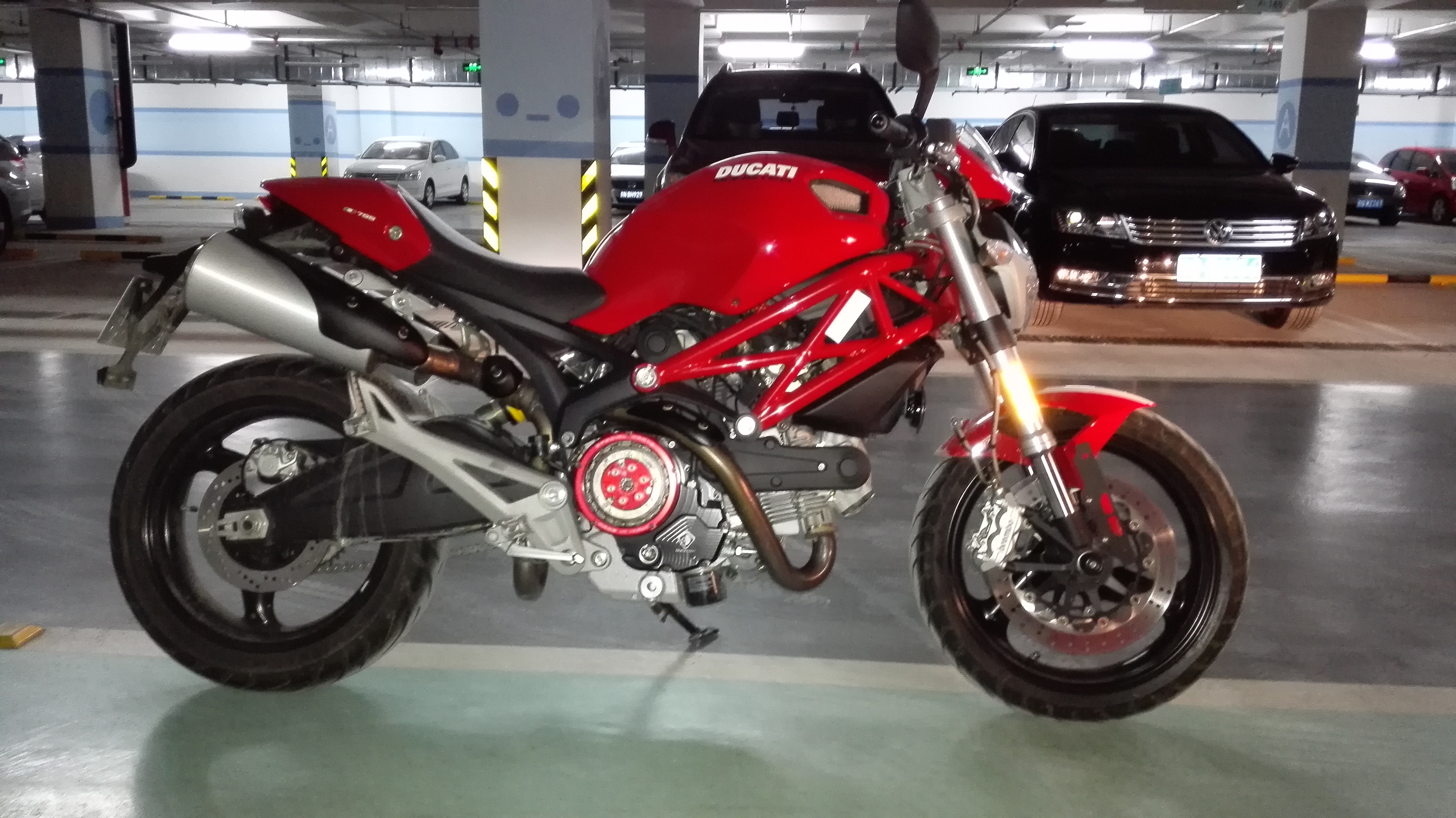 论坛老人,多年未发帖,新入ducati795_杜卡迪摩托车论坛_手机汽车之家