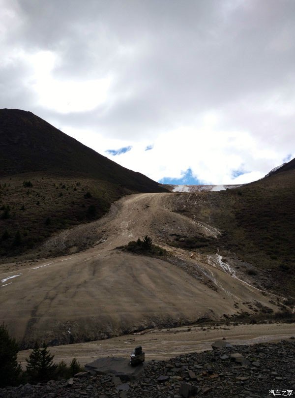 5月自驾川西野路子景点--牛背山,雅哈垭口,泉华滩,子梅垭口