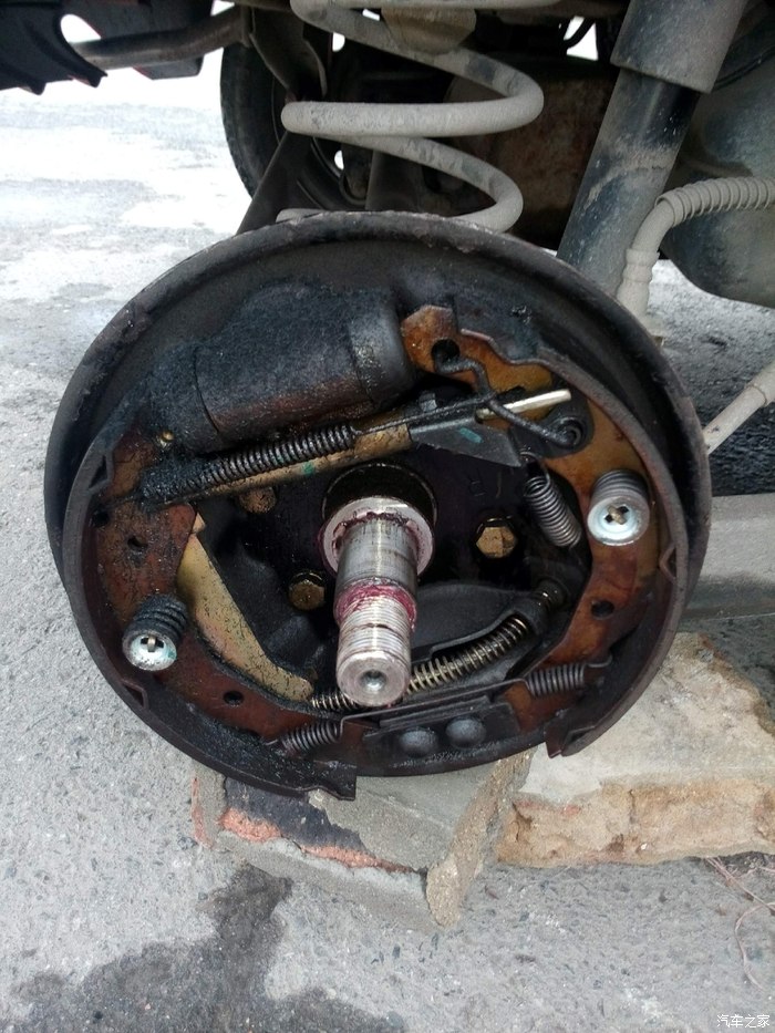今天自己换了后刹分泵