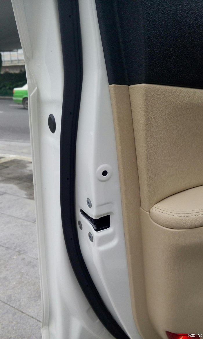 车门卡扣没了哪里买的到