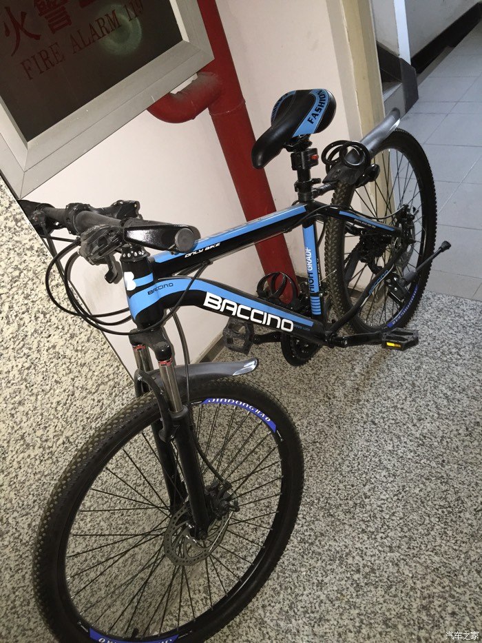 新入手捷安特xtc slr4,怎么和大家上传的不太一样?