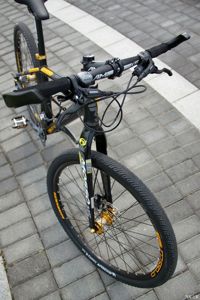 山马党硬叉高速山地作业多图申精