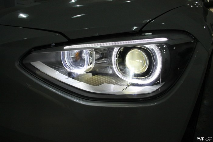 14款宝马x1大灯升级高配