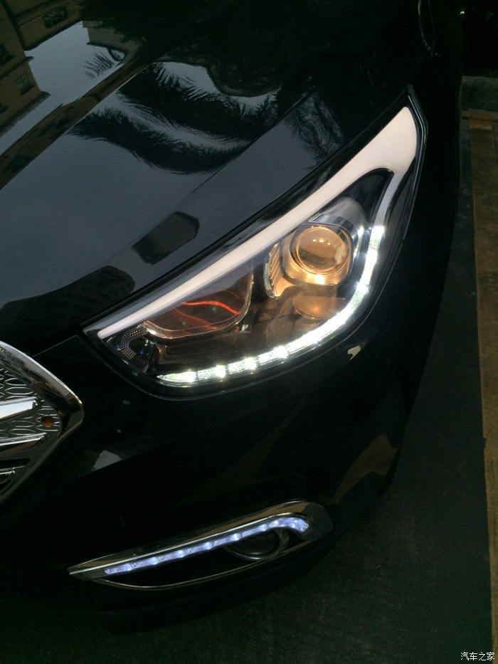 广州仔现代ix35大灯总成升级10款升13款大灯