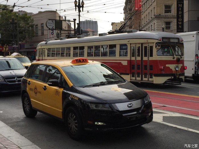 美国旧金山街头实拍byde6出租车