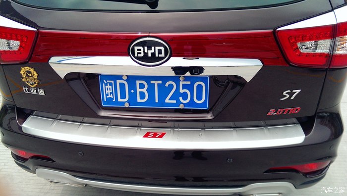 我见过最牛的车牌闽dbt250