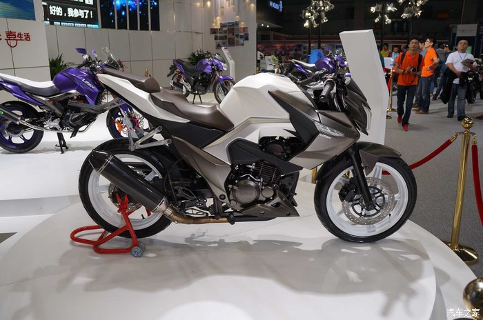 推荐下跑车身机车头的摩托