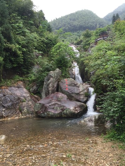 乌涧飞瀑