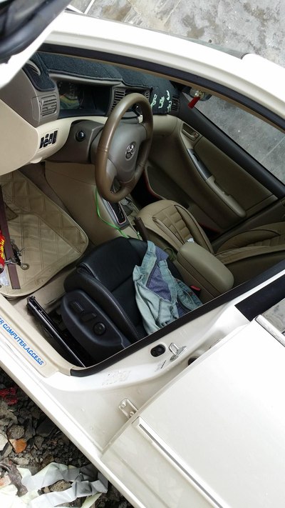 花冠改装奥迪座椅···天使扥 手都缝针了坏姐射不射你看着办