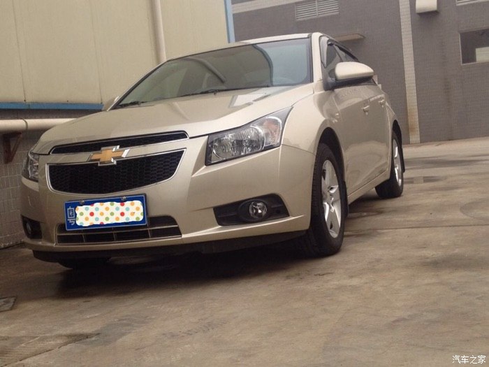 经典科鲁兹卡其金色