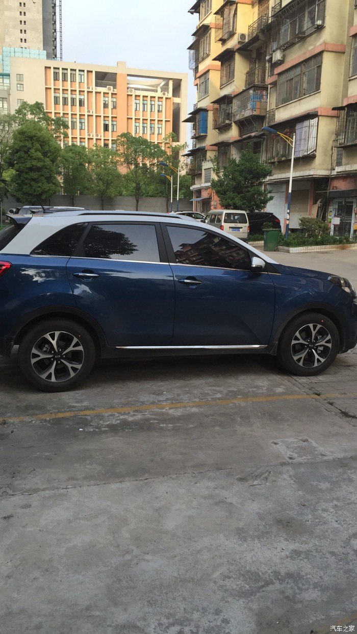 各位感觉傲跑哪个颜色好看呢?