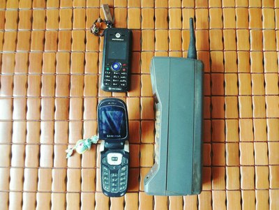 猫与"大哥大"的渊源(与车无关也与猜车无关更与妹纸无关)