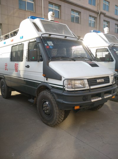 路遇见霸气依维柯