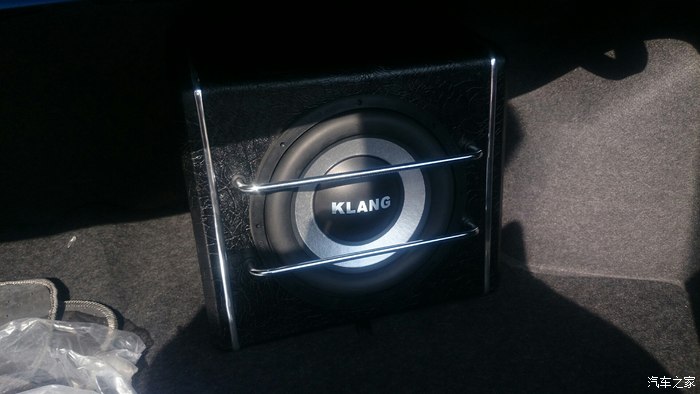 15款 加导航 低音炮