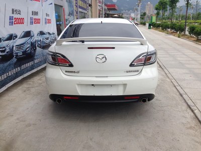 白色睿翼轿跑已入手