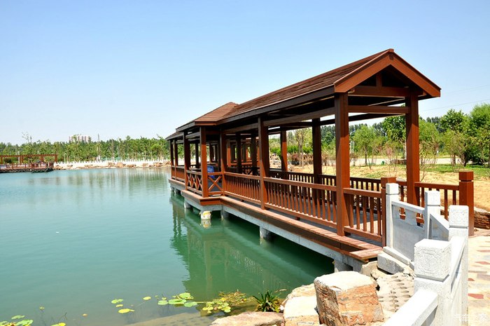 烈日当头老何骑行之刘伶公园