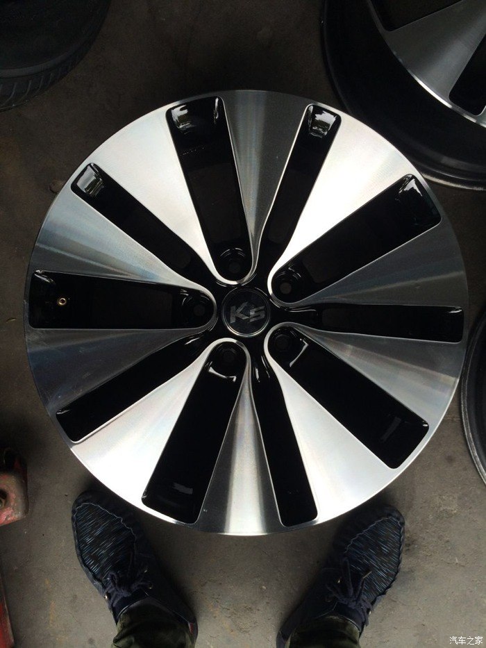 k5战斧轮毂刮花了可以修复吗