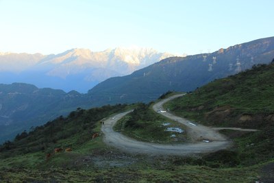 遗忘的地方------qq3重翻二郎山老路,山顶