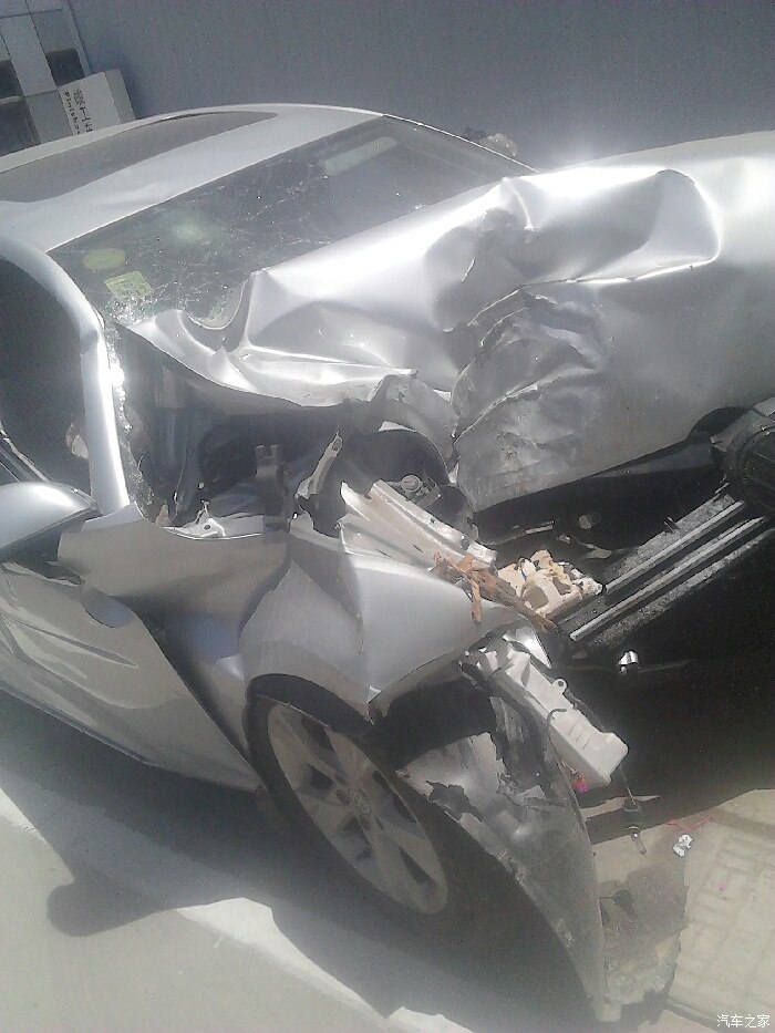 车祸副驾真危险