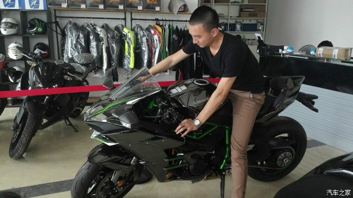 武汉川崎专卖店观摩h2六眼