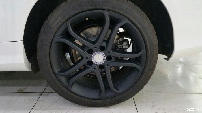 【图】e260coupe 轮毂喷磨砂黑效果,给车友一个参考_奔驰e级论坛_汽车