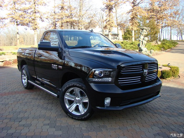 公羊1500竞速版到港实拍