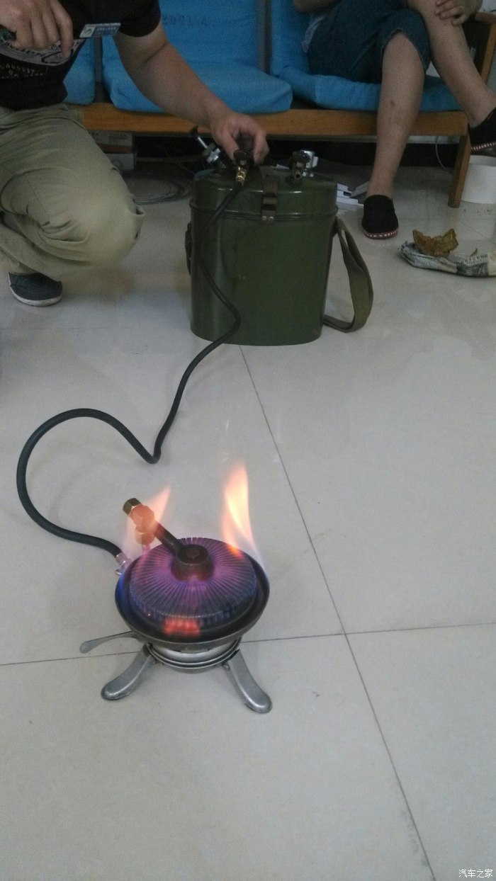 刚刚淘到的军用汽油炉