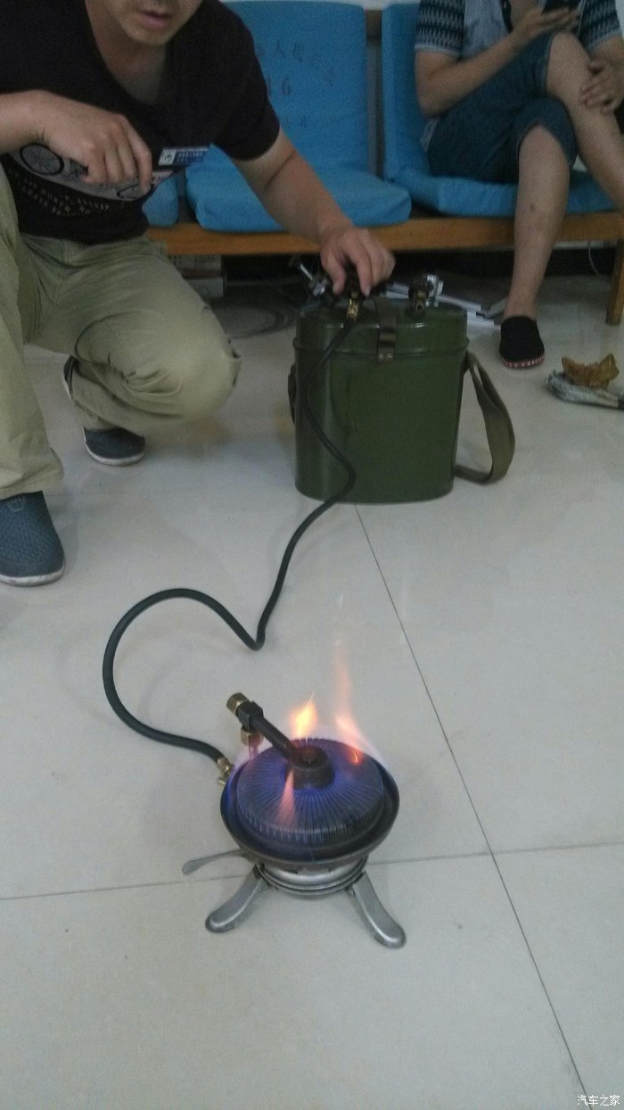 刚刚淘到的军用汽油炉